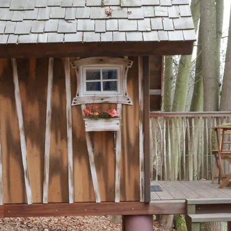 Hexenhäuschen Am Waldrand