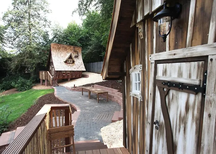 Hexenhaeuschen Am Waldrand * אנוויילר אם טריפלס