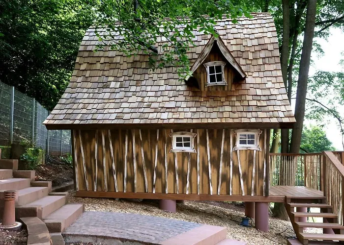 אכסניה Hexenhaeuschen Am Waldrand אנוויילר אם טריפלס